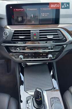 Внедорожник / Кроссовер BMW X3 2019 в 