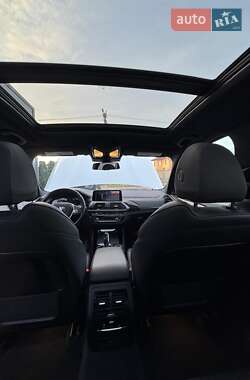 Внедорожник / Кроссовер BMW X3 2019 в 