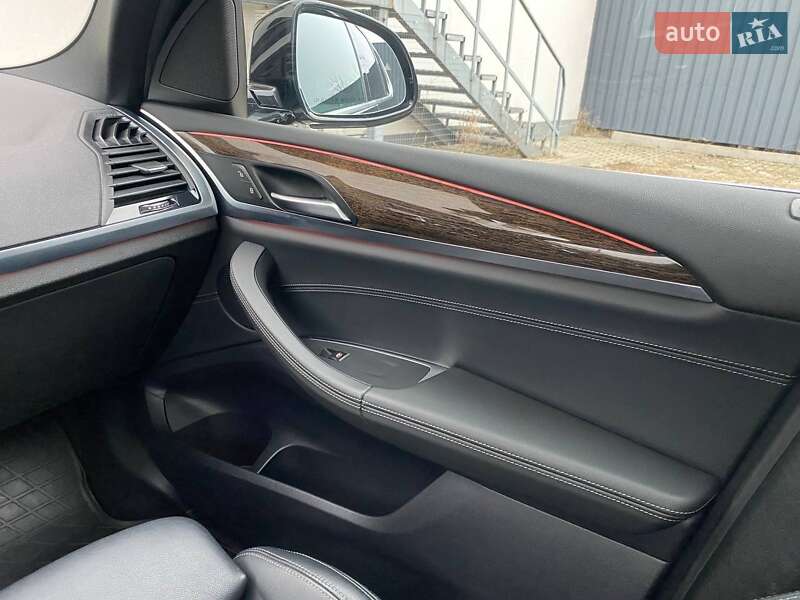 Внедорожник / Кроссовер BMW X3 2018 в Киеве