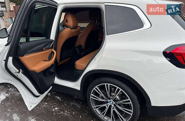 Позашляховик / Кросовер BMW X3 2023 в 
