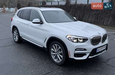 Позашляховик / Кросовер BMW X3 2018 в 