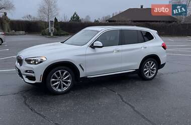 Позашляховик / Кросовер BMW X3 2018 в 