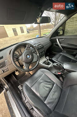Позашляховик / Кросовер BMW X3 2004 в 