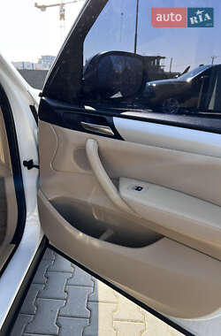 Внедорожник / Кроссовер BMW X3 2011 в 