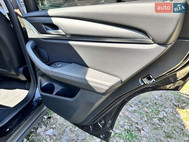 Внедорожник / Кроссовер BMW X3 2022 в Киеве