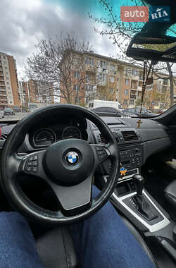 Позашляховик / Кросовер BMW X3 2004 в 