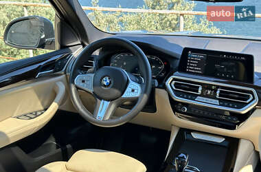 Позашляховик / Кросовер BMW X3 2022 в 