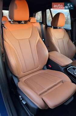 Внедорожник / Кроссовер BMW X3 2022 в 