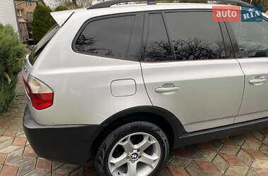Позашляховик / Кросовер BMW X3 2004 в 