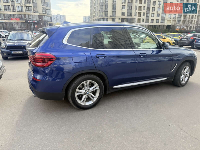 Внедорожник / Кроссовер BMW X3 2020 в Киеве