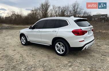 Позашляховик / Кросовер BMW X3 2018 в 
