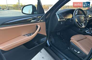 Позашляховик / Кросовер BMW X3 2023 в 