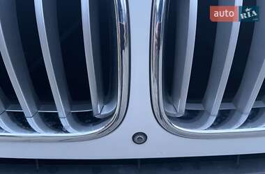 Позашляховик / Кросовер BMW X3 2017 в 