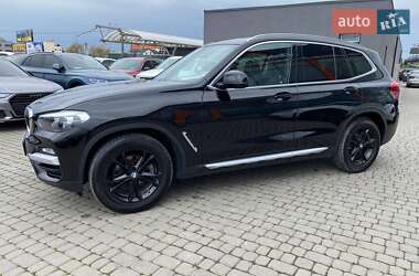 Позашляховик / Кросовер BMW X3 2018 в 