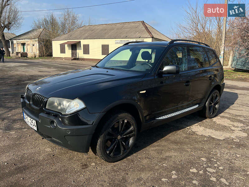 Внедорожник / Кроссовер BMW X3 2005 в 