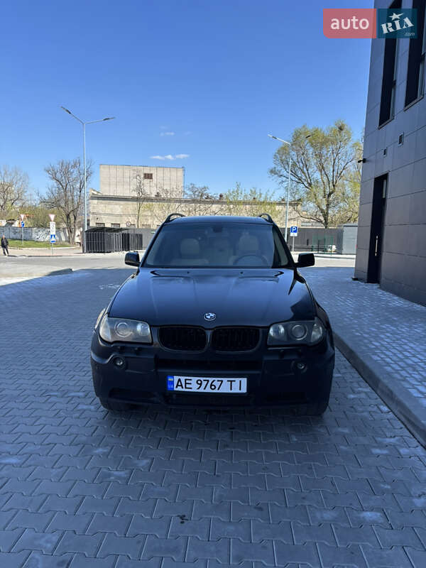 Внедорожник / Кроссовер BMW X3 2004 в 