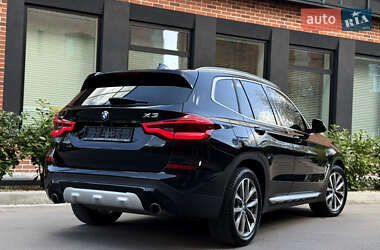 Внедорожник / Кроссовер BMW X3 2018 в 