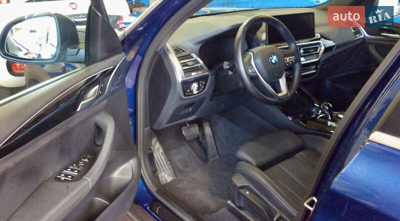 Внедорожник / Кроссовер BMW X3 2024 в Днепре