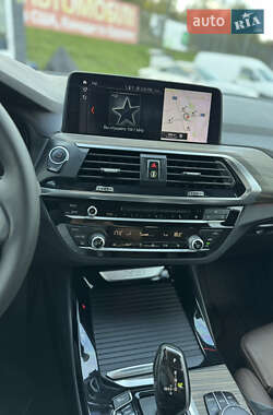 Внедорожник / Кроссовер BMW X3 2017 в 