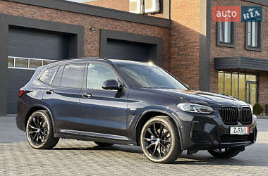 Позашляховик / Кросовер BMW X3 2021 в 