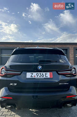 Позашляховик / Кросовер BMW X3 2021 в 