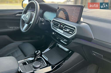 Позашляховик / Кросовер BMW X3 2021 в 