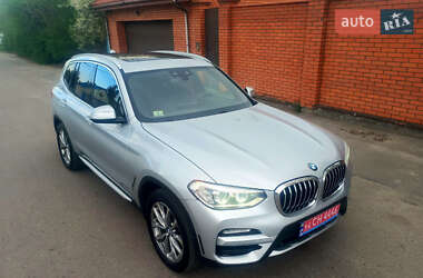 Внедорожник / Кроссовер BMW X3 2018 в 