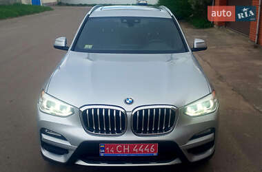 Внедорожник / Кроссовер BMW X3 2018 в 