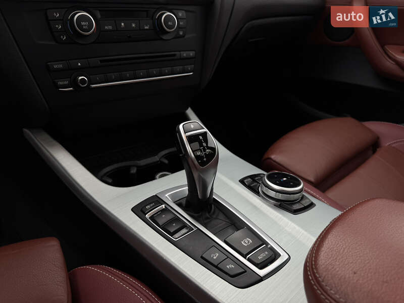 Внедорожник / Кроссовер BMW X3 2014 в Киеве