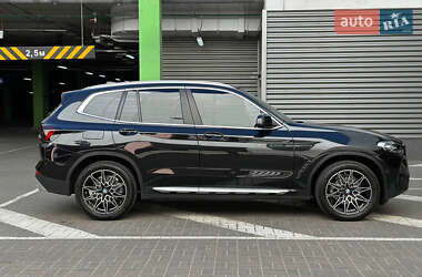 Позашляховик / Кросовер BMW X3 2023 в 