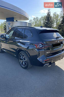 Позашляховик / Кросовер BMW X3 2022 в 