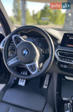 Позашляховик / Кросовер BMW X3 2022 в 