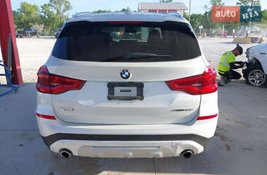 Позашляховик / Кросовер BMW X3 2019 в 