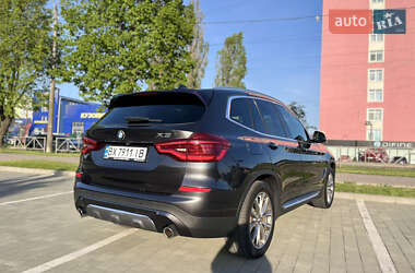Позашляховик / Кросовер BMW X3 2017 в 
