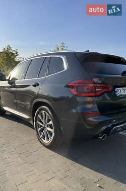 Позашляховик / Кросовер BMW X3 2017 в 