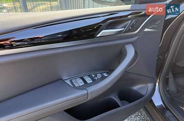 Позашляховик / Кросовер BMW X3 2022 в 