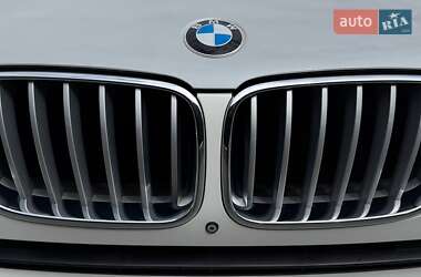 Внедорожник / Кроссовер BMW X3 2017 в 