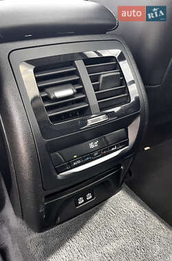 Позашляховик / Кросовер BMW X3 2021 в 