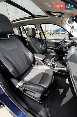 Позашляховик / Кросовер BMW X3 2021 в 