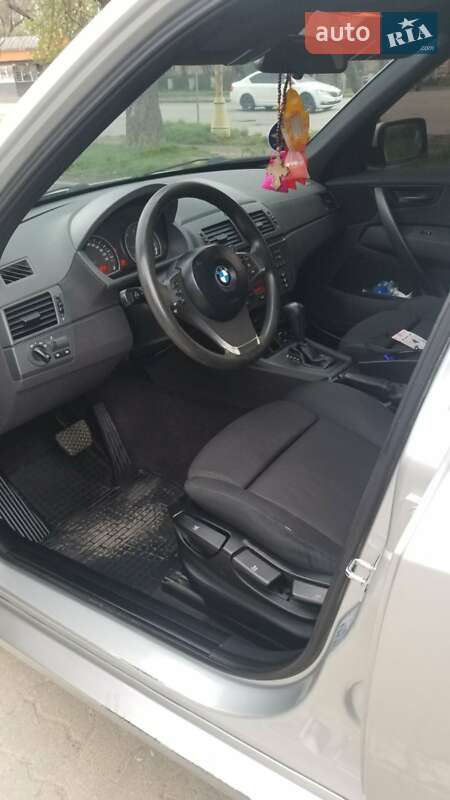 Позашляховик / Кросовер BMW X3 2004 в Ужгороді