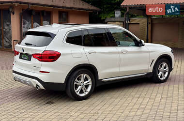 Позашляховик / Кросовер BMW X3 2018 в 