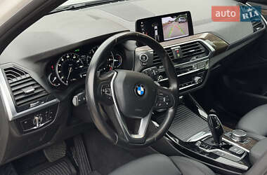 Позашляховик / Кросовер BMW X3 2018 в 