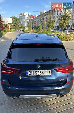 Внедорожник / Кроссовер BMW X3 2017 в 