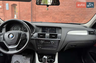 Позашляховик / Кросовер BMW X3 2012 в 