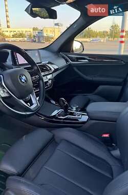 Внедорожник / Кроссовер BMW X3 2020 в 