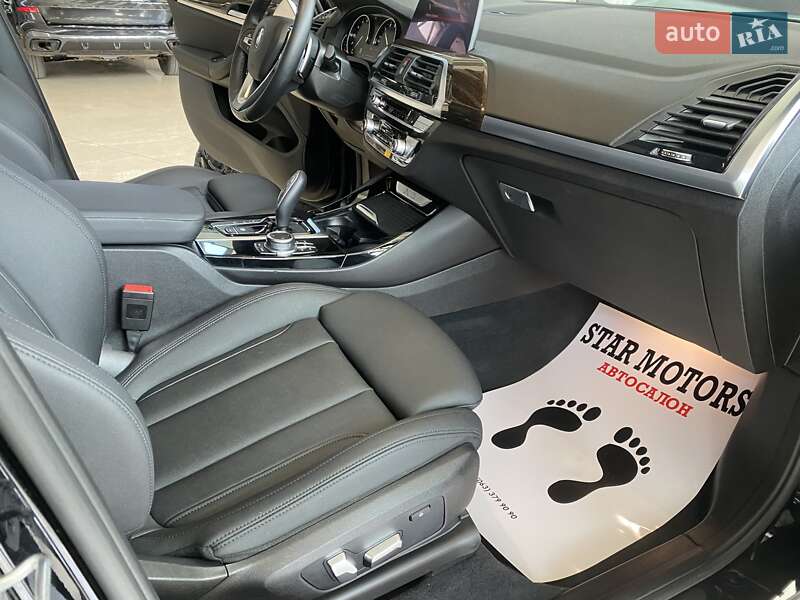 Внедорожник / Кроссовер BMW X3 2021 в Одессе