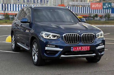 Позашляховик / Кросовер BMW X3 2018 в 