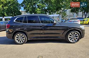 Внедорожник / Кроссовер BMW X3 2018 в 