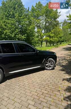 Внедорожник / Кроссовер BMW X3 2018 в 