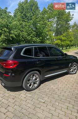 Внедорожник / Кроссовер BMW X3 2018 в 